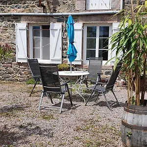 Hébergement de vacances Longère à La Campagne, à Proximité De La, Plurien
